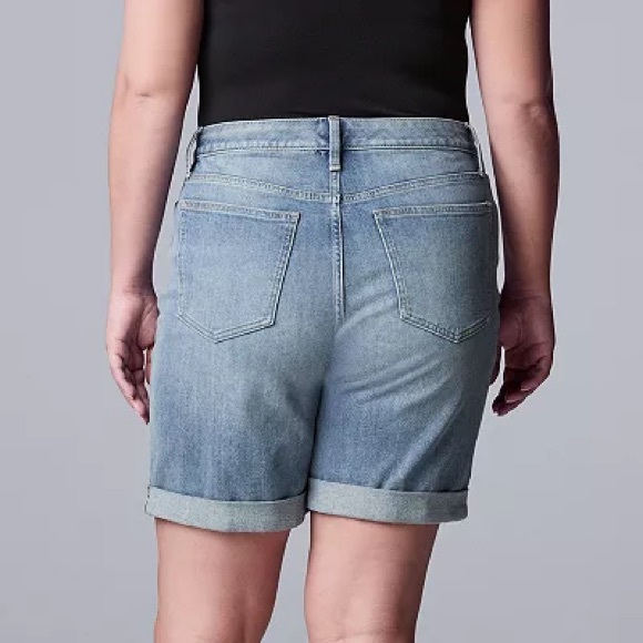 💙Plus Size Simply Vera Vera Wang Button-Front Roll-Cuff Jean Shorts - 16W - Picture 2 of 8
